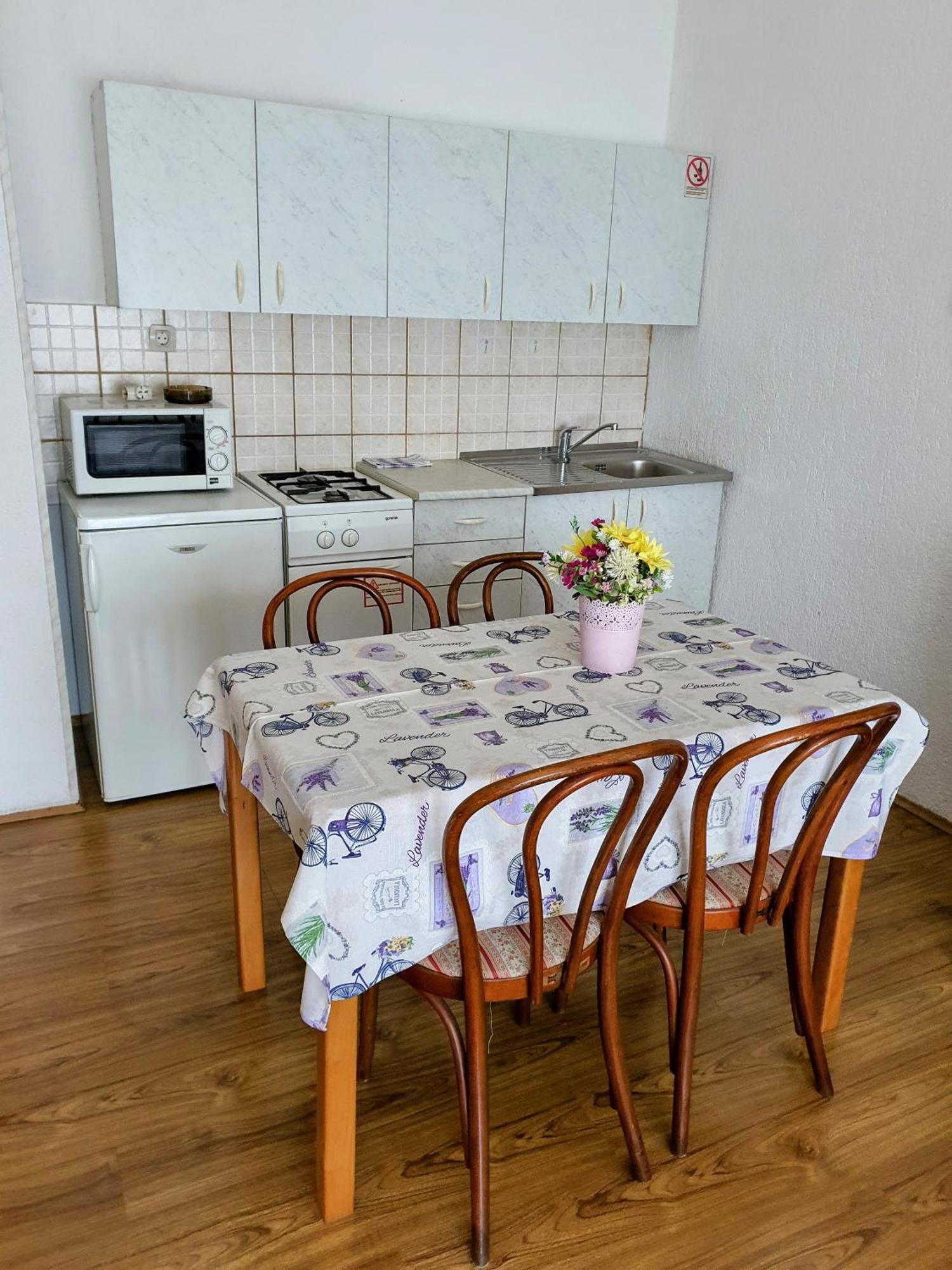 Apartments - Buffet 2B Sveti Juraj Rom bilde
