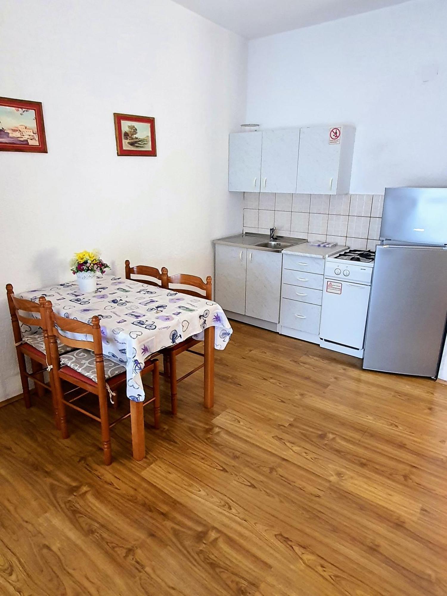 Apartments - Buffet 2B Sveti Juraj Rom bilde